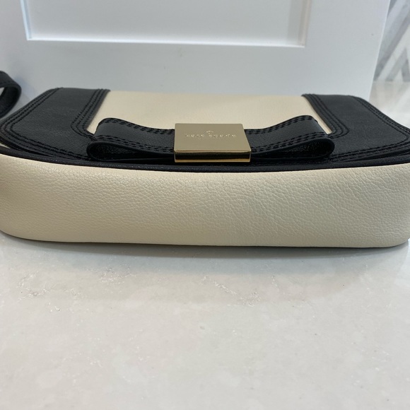 Kate Spade purse in cream/black - Picture 3 of 6